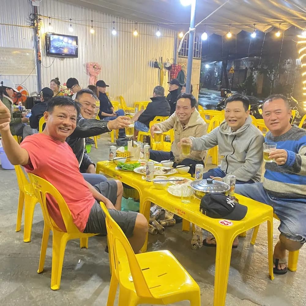Quán Nhật Mập, Hải Sản Tươi Sống địa phương bình dân