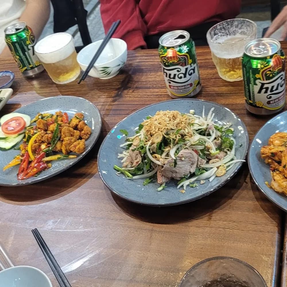 Quán beer hơi Phù Du