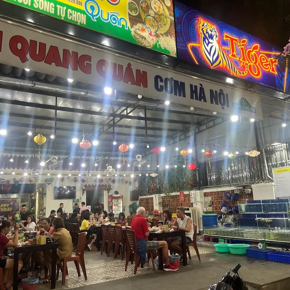 Quán Phở/Hải Sản Vinh Quang