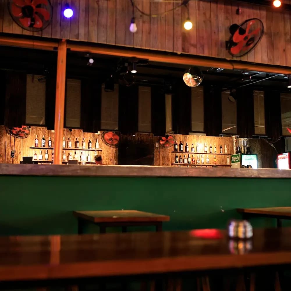 Corner Music Bar