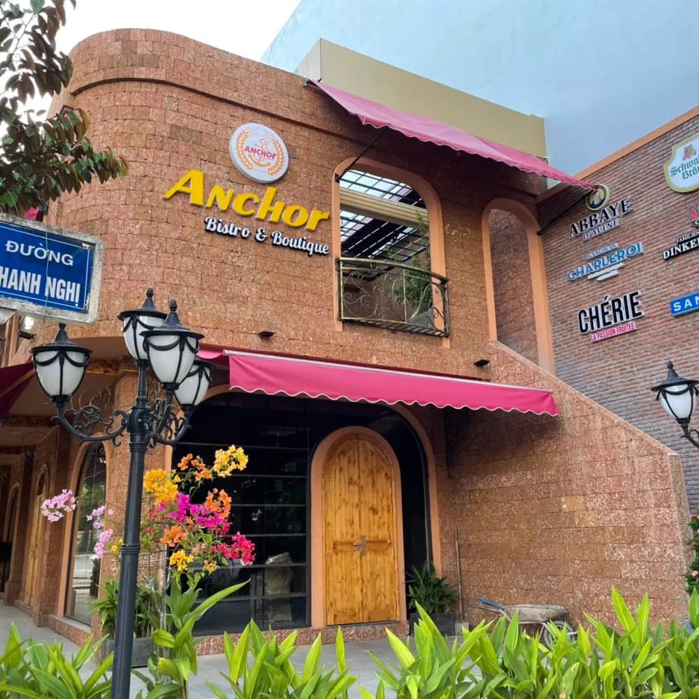 Anchor Bistro & Boutique