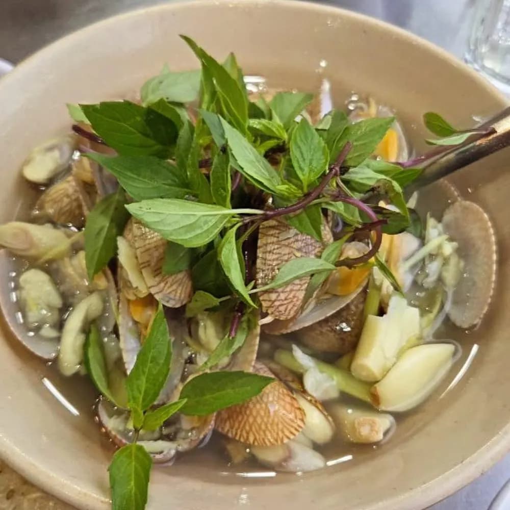 Nghêu hấp
