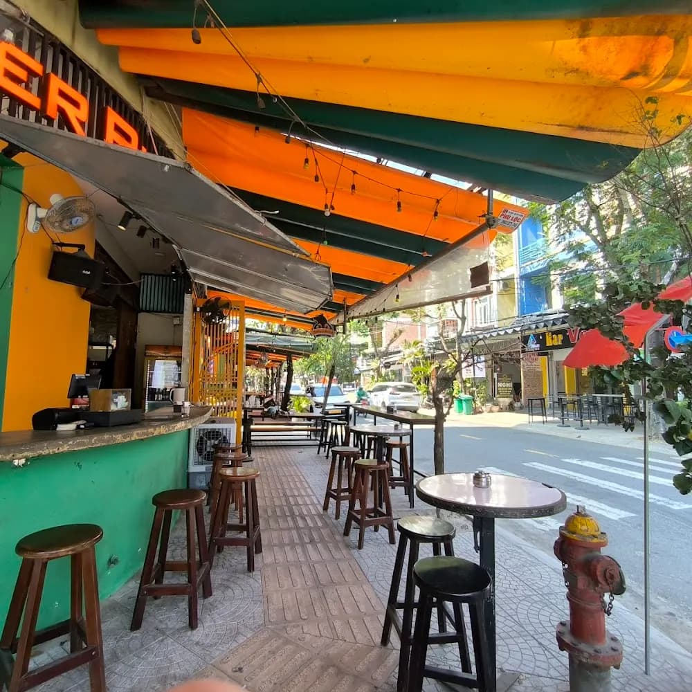 Corner Pub
