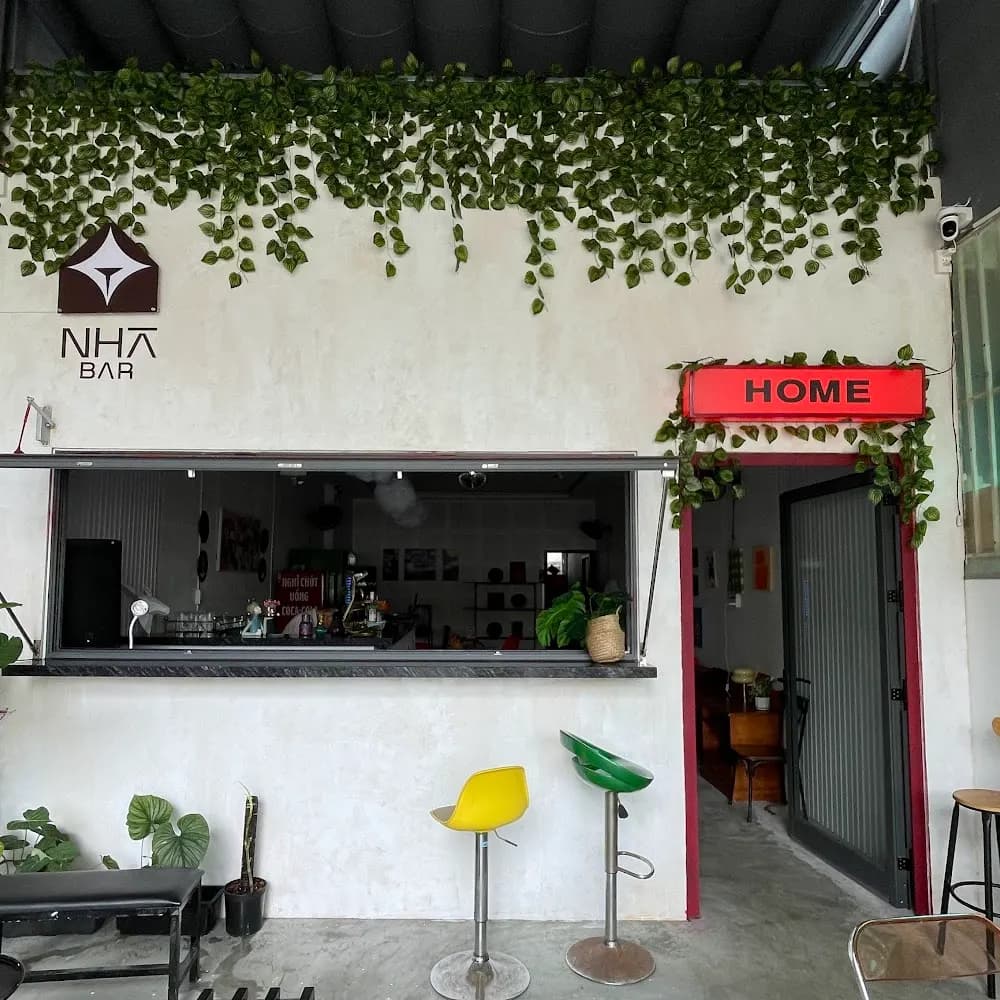 Nhà Bar