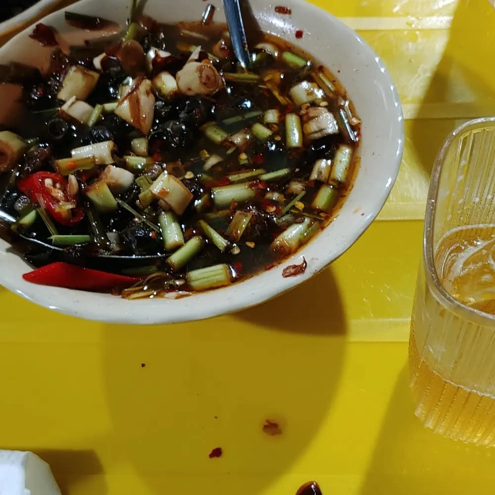Quán ốc hút Điện Phương