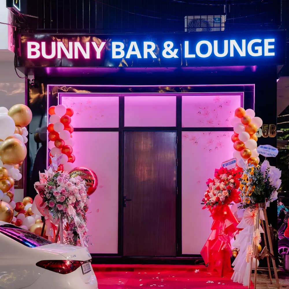 BUNNY Bar & Lounge 1