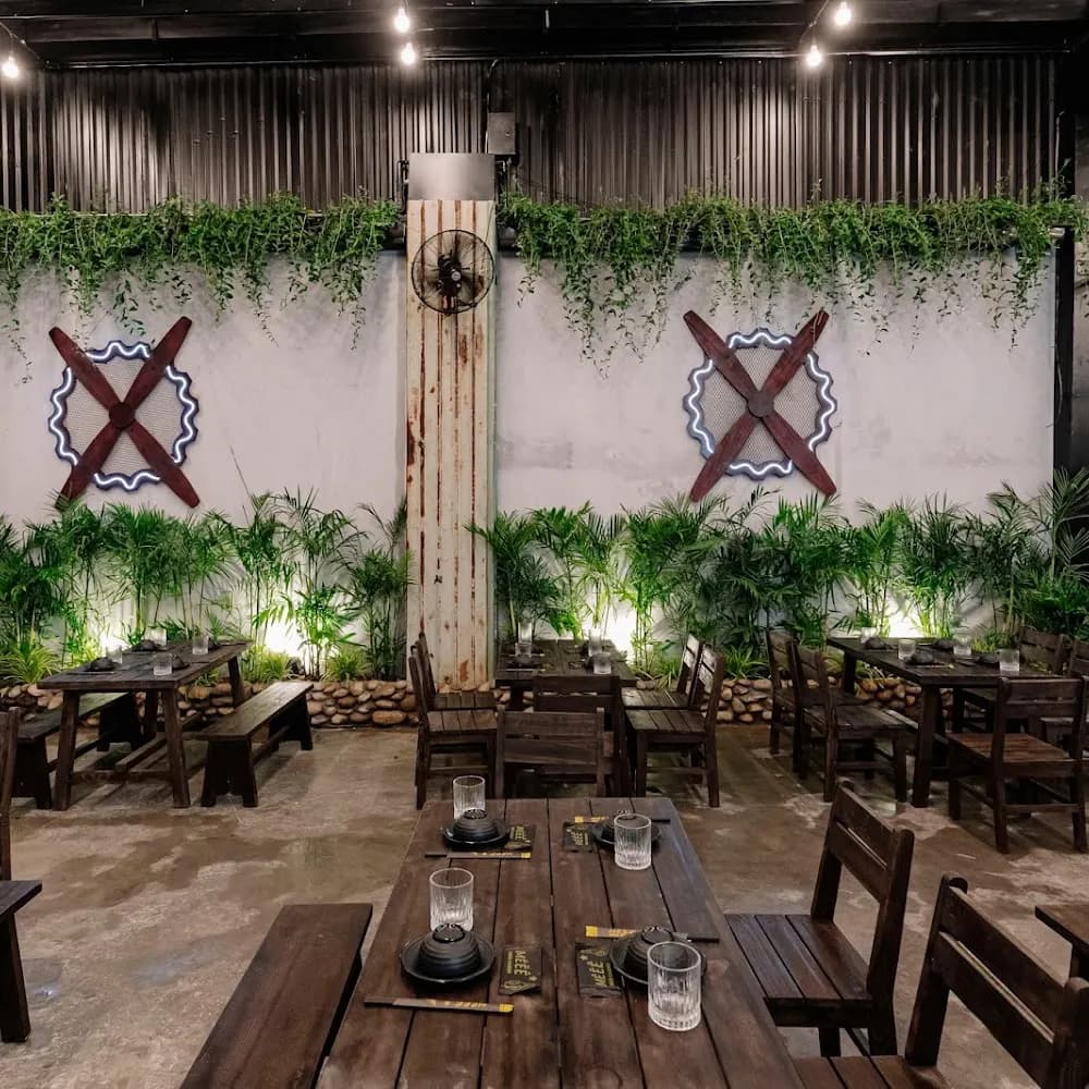 MÊ Ê Ê Beer Garden - 316 Hà Huy Tập