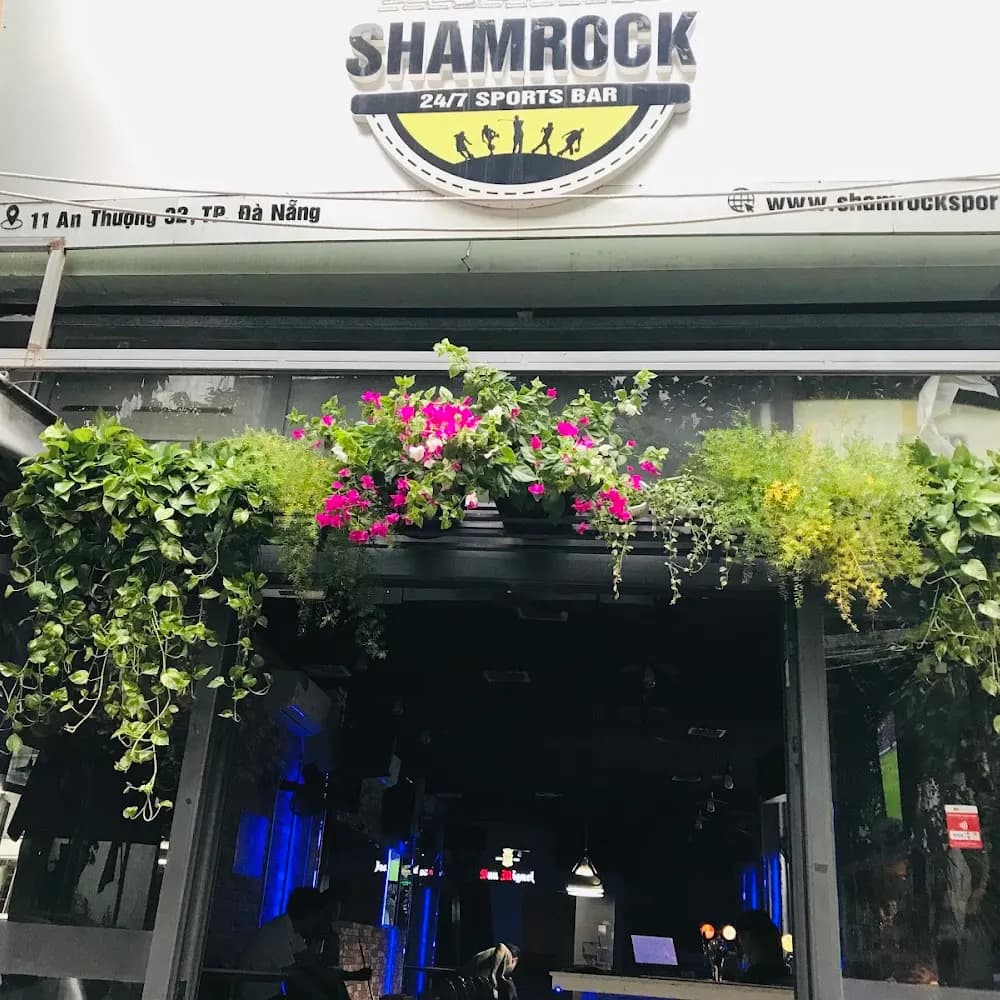 The Original Shamrock Sports Bar Da Nang 🇮🇪 since 2019