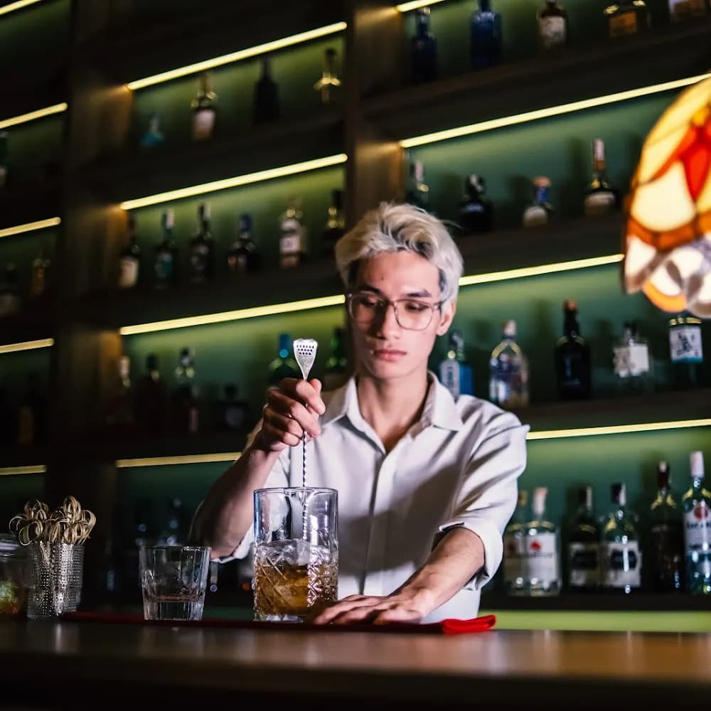 CENT BAR - Chill With Cocktails